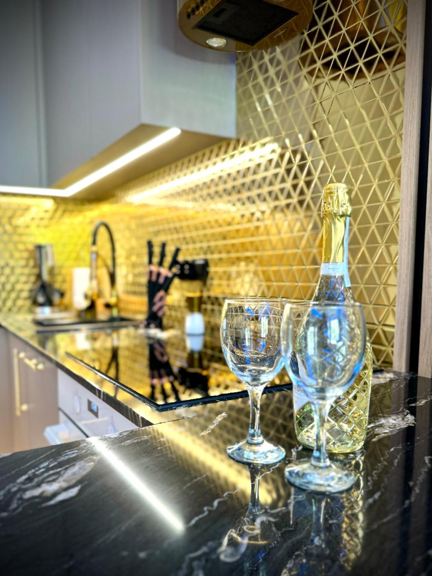Golden Park Aparthotel Stettino Esterno foto