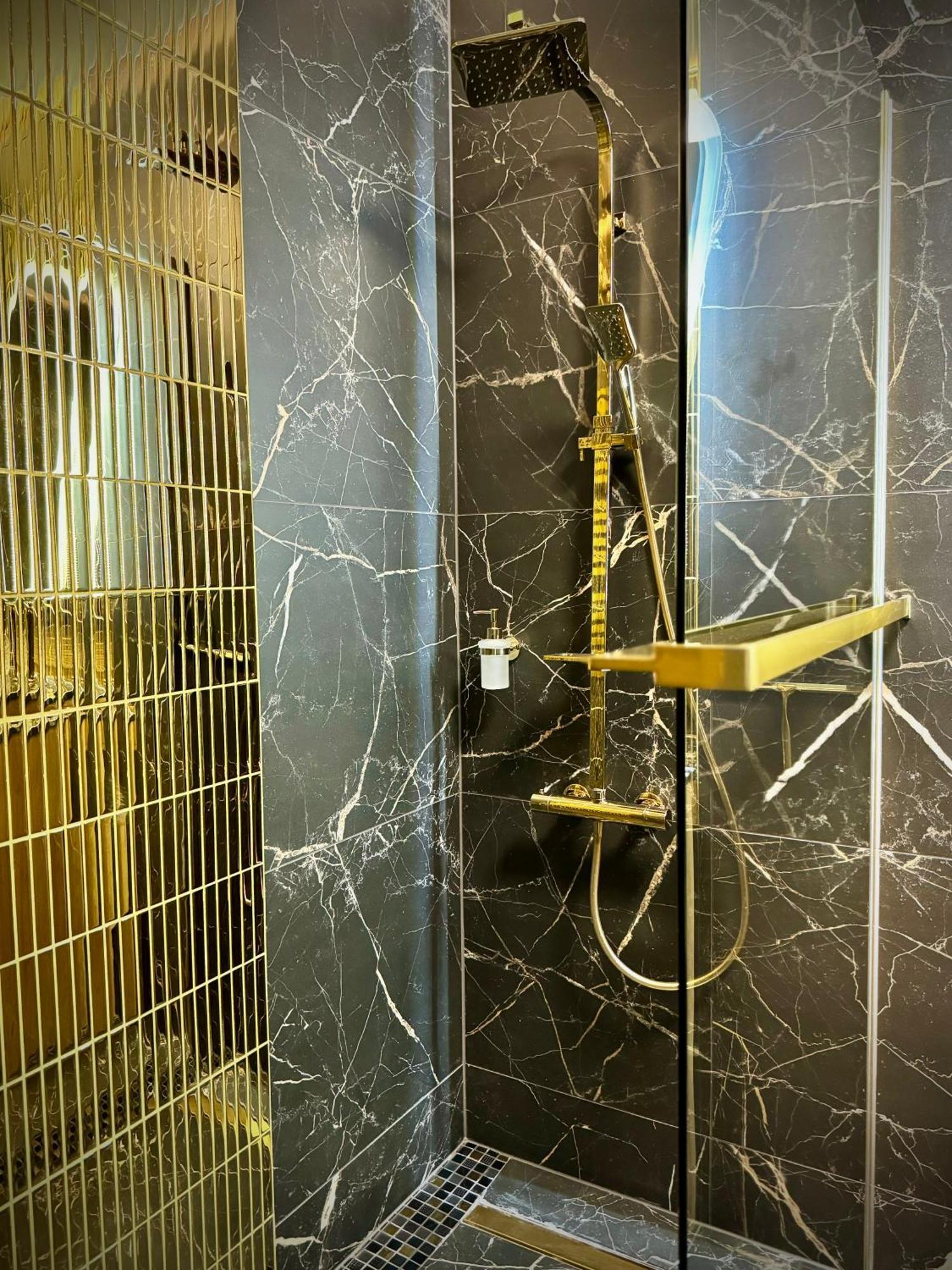 Golden Park Aparthotel Stettino Esterno foto