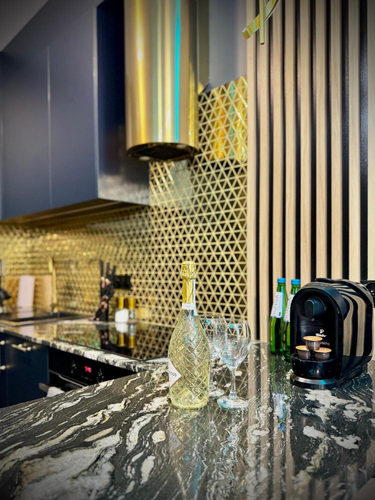 Golden Park Aparthotel Stettino Esterno foto